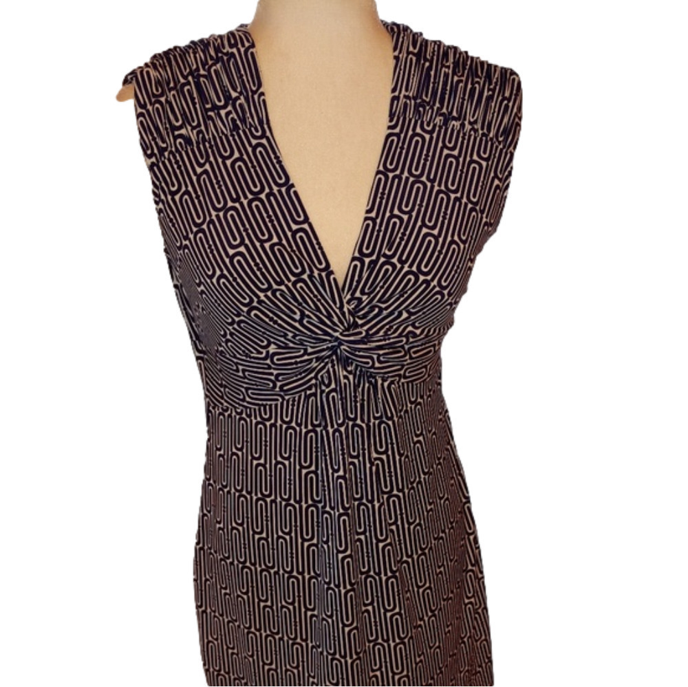 Laundry by Shelli Segal V-Neck  Dress 6